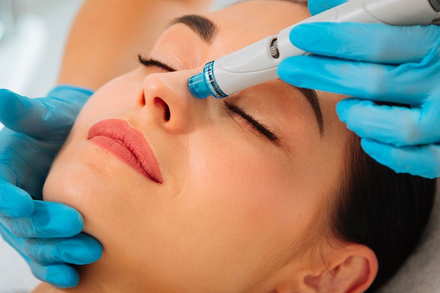 Soin esthétique du visage au Centre Hinatea